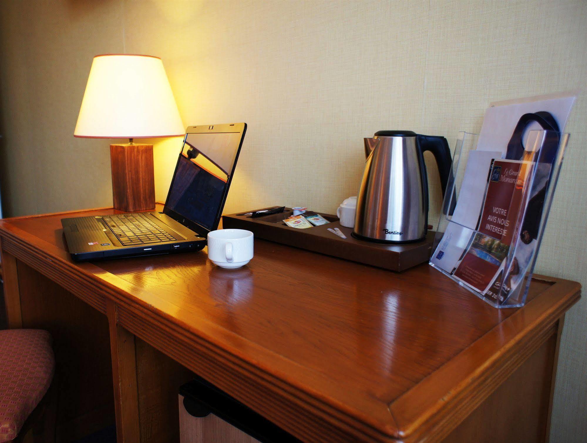 Le Grand Monarque Hotel เมอลัง ภายนอก รูปภาพ