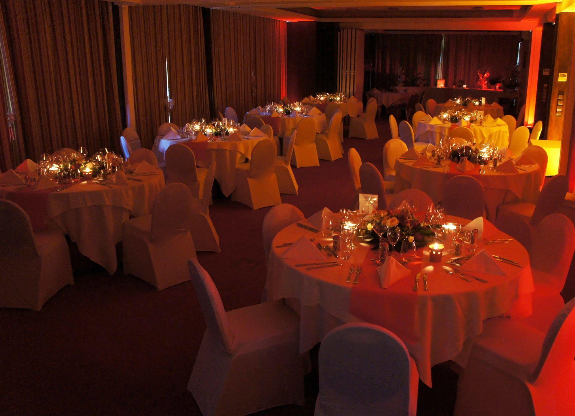 Le Grand Monarque Hotel เมอลัง ภายนอก รูปภาพ